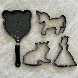 Pancake mold set | 3 fairy tale characters | 1 teddy bear